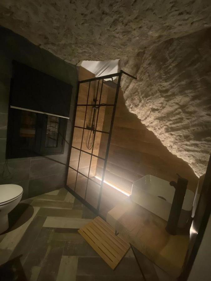 Casa Rural Bajo La Alcazaba Setenil De Las Bodegas Luaran gambar