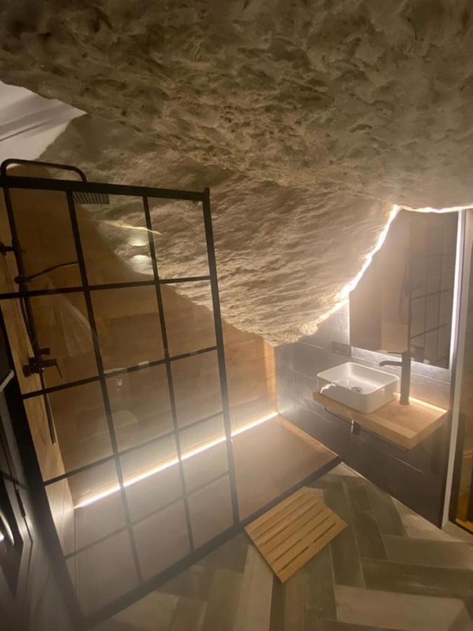 Casa Rural Bajo La Alcazaba Setenil De Las Bodegas Luaran gambar