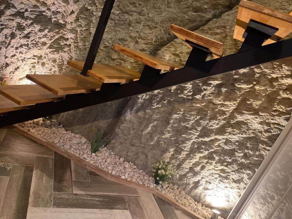 Casa Rural Bajo La Alcazaba Setenil De Las Bodegas Luaran gambar